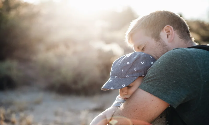 Padre con su hijo pequeño